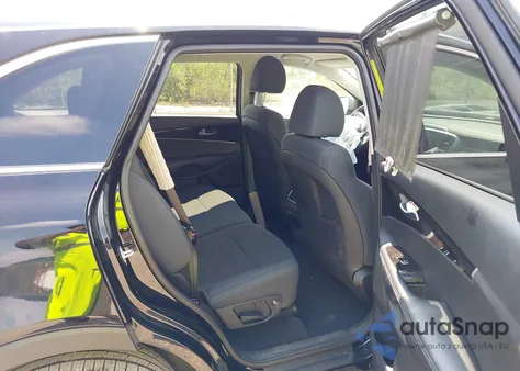 2020 Kia Sorento 2.4L L z USA, uszkodzony, nr VIN 5XYPG4A37LG669150